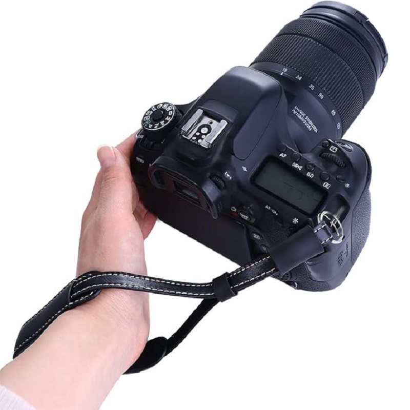 Szybkozłączny pasek na nadgars – Compact Camera Mirrorless recenzja i cena
